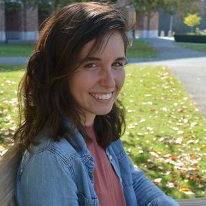 Meet your Posher, Desirae